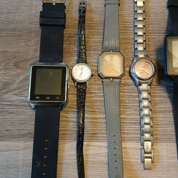 Huge Watch Lot of 25+ Mixed Brands Vintage & Modern Parts/Repair Untested-Box 42 main image 6